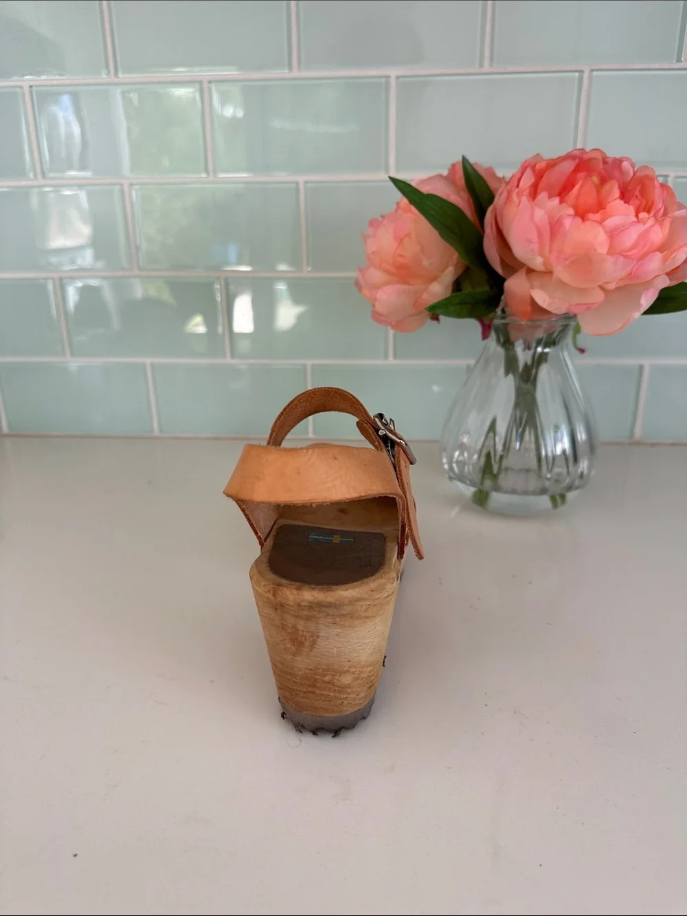 N/A stylish swedish